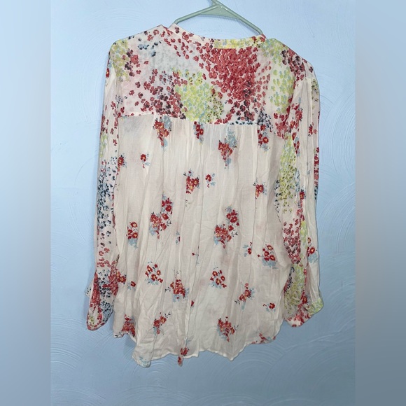 Women’s Size 2X Lucky Brand White Floral Blouse - Picture 3 of 3